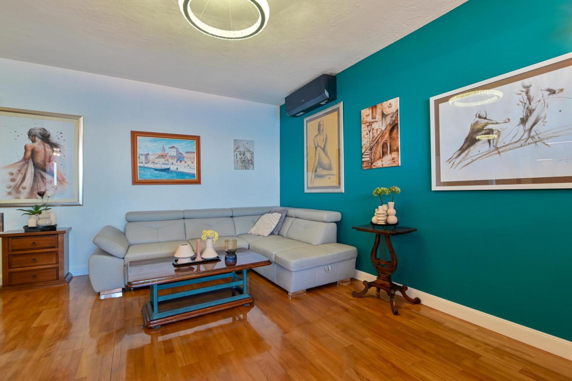 Apartment Spira Puovica โตรกีร์ ภายนอก รูปภาพ