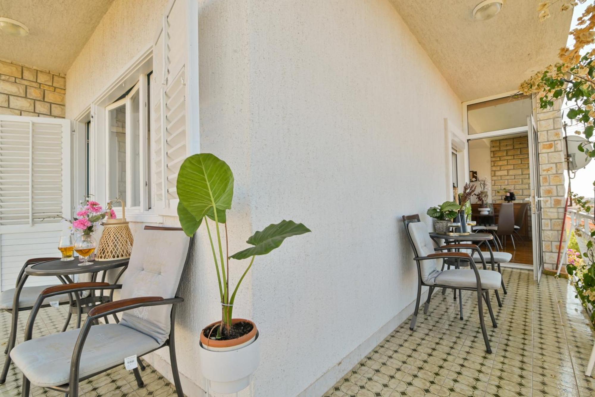 Apartment Spira Puovica โตรกีร์ ภายนอก รูปภาพ