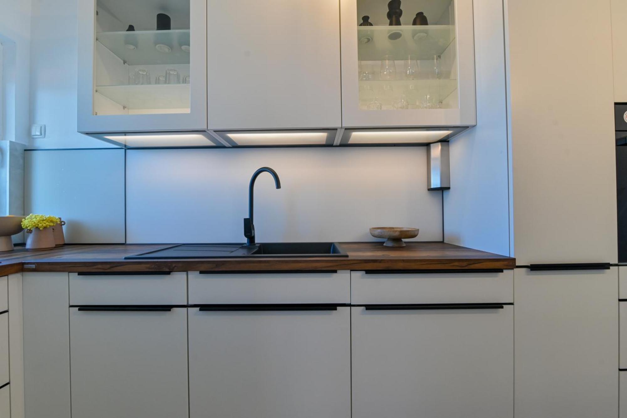 Apartment Spira Puovica โตรกีร์ ภายนอก รูปภาพ